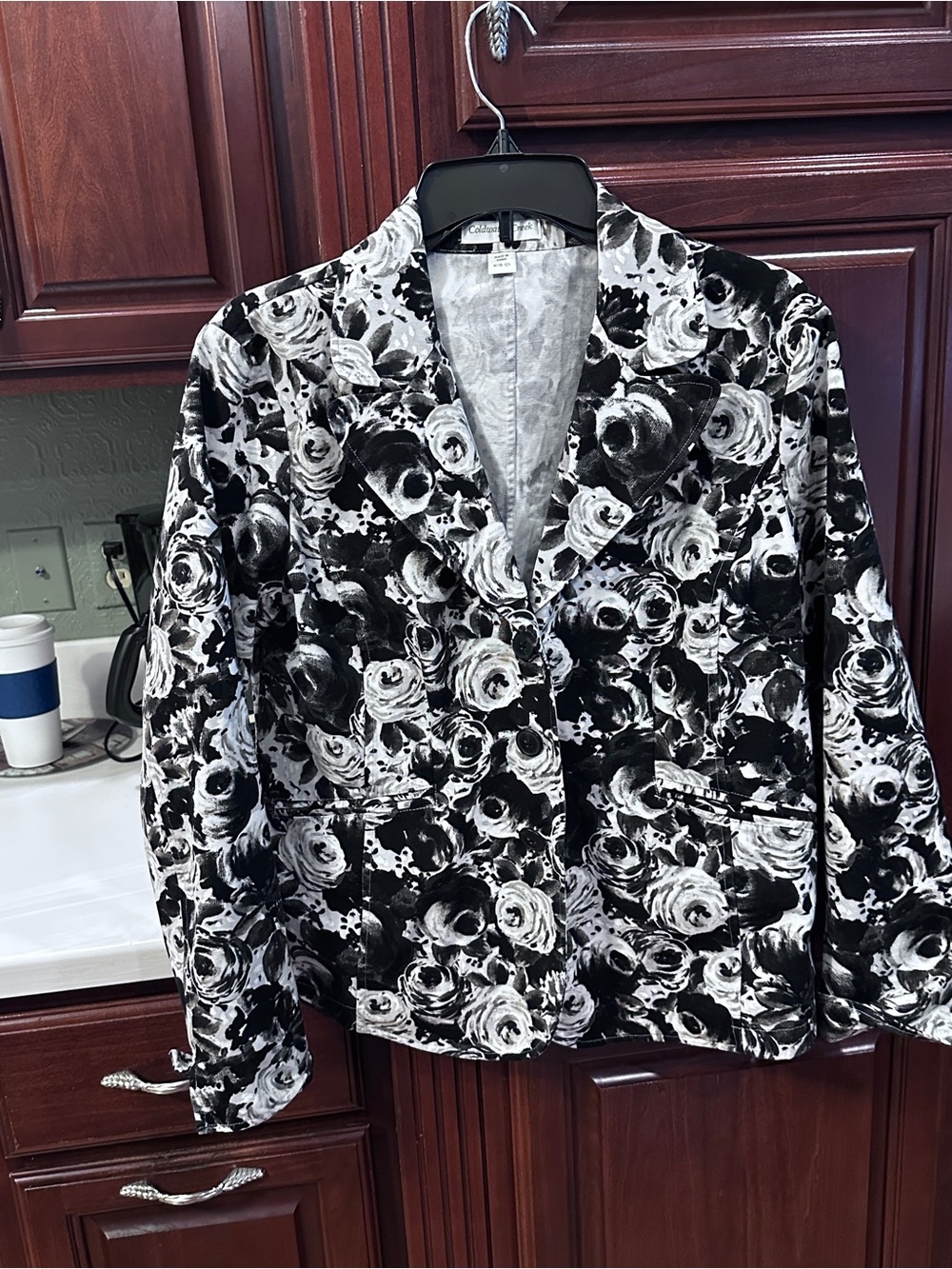 Black & White beautiful Floral Blazer